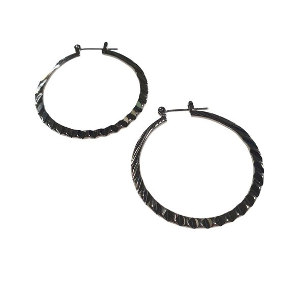 Textured Silver Tone Metal Hoop Earrings For Women Twisted Lightweight Classic - Picture 1 of 4